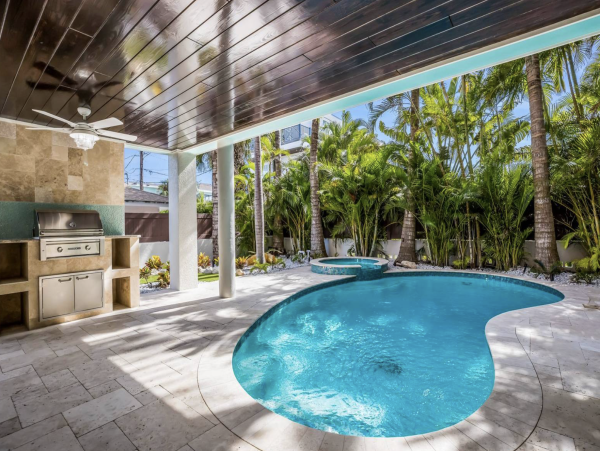 Luxury Holmes Beach Vacation Home Sleeps 8 Private Pool